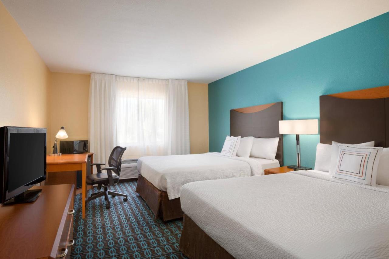 Comfort Inn & Suites Westfield Kültér fotó