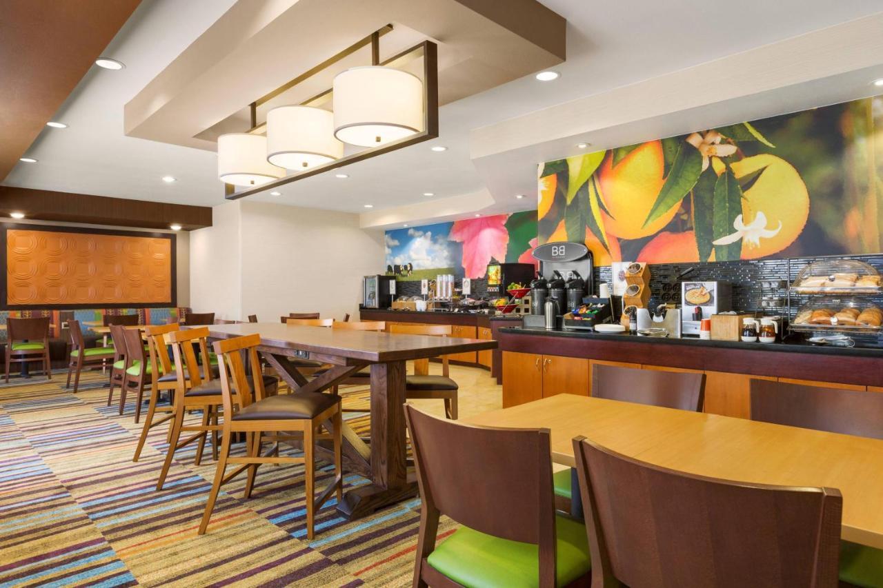 Comfort Inn & Suites Westfield Kültér fotó