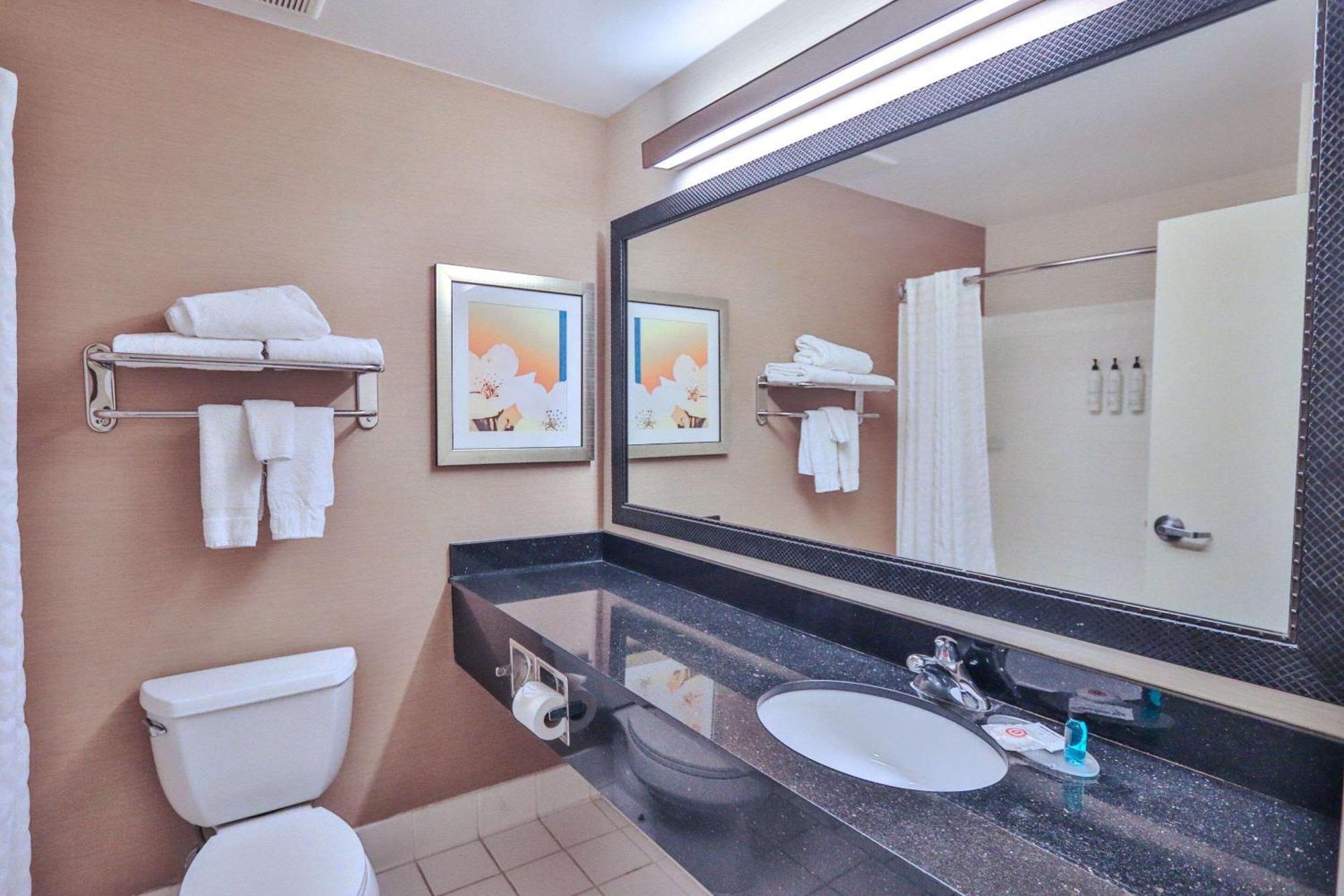 Comfort Inn & Suites Westfield Kültér fotó