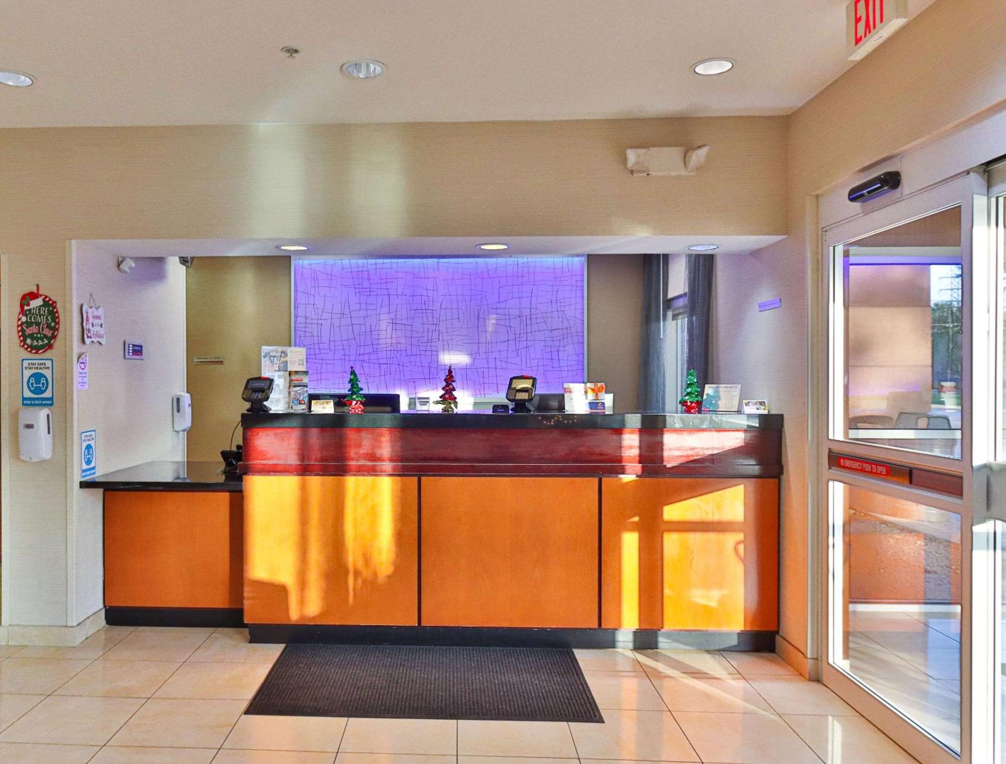 Comfort Inn & Suites Westfield Kültér fotó
